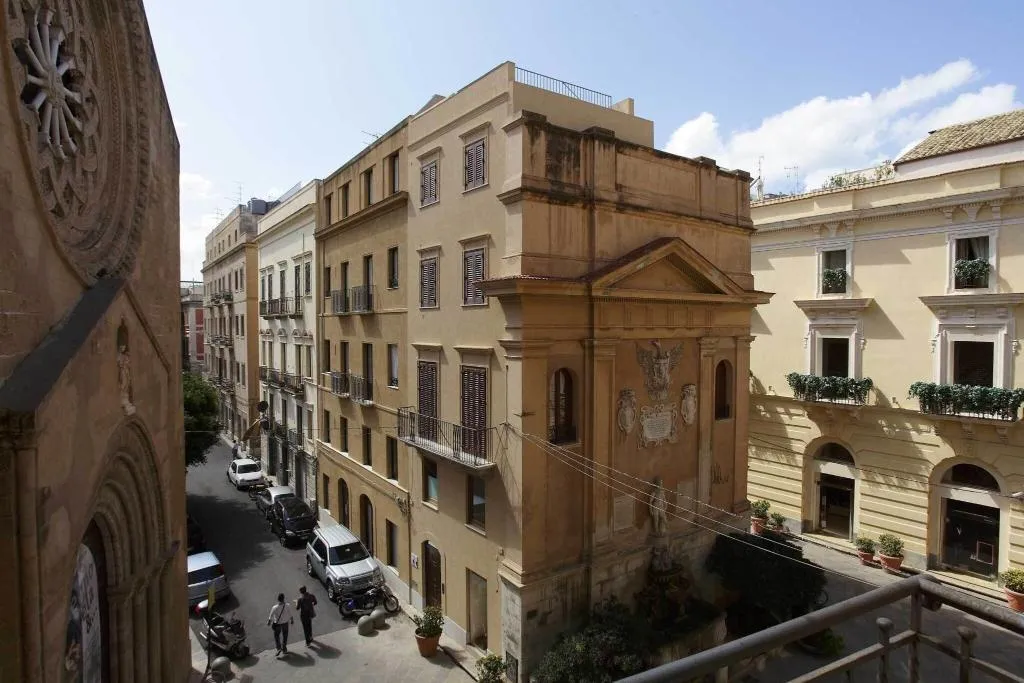 General view, Albergo Maccotta, Palermo