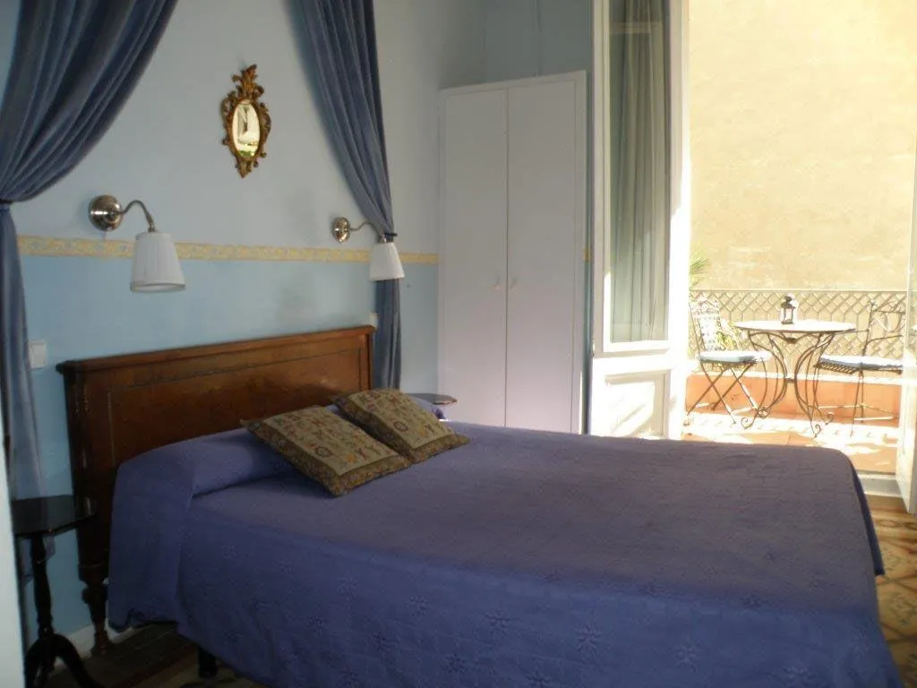 Double or Twin STANDARD Room, Casa Consell Gran Via, Guest House, Barcelona