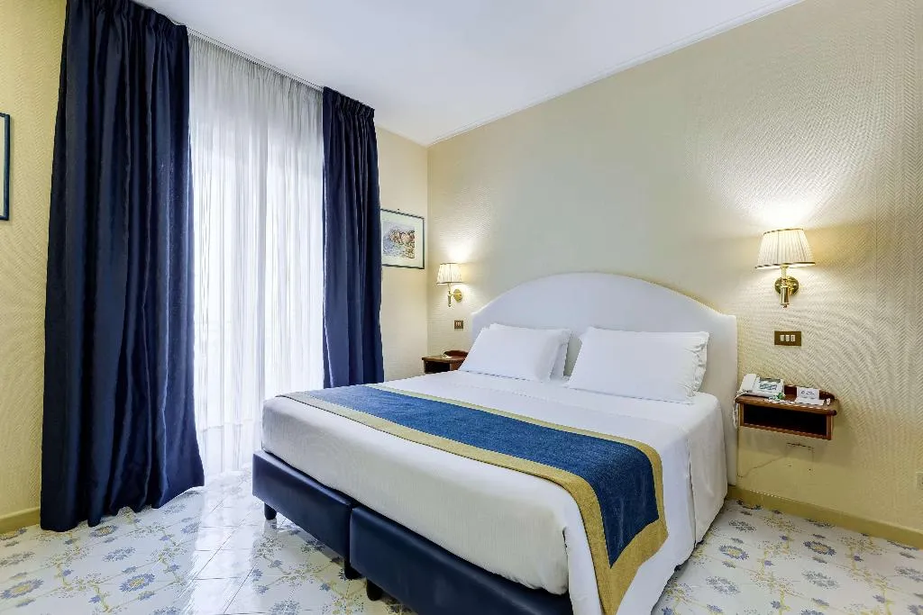 Room QUEEN SIZE BED Room, Best Western Hotel La Solara, Naples