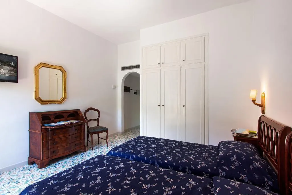 DOUBLE STANDARD Room, Hotel Metropole, Naples