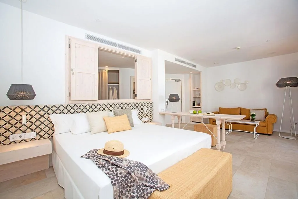 JUNIOR SUITE SEA VIEW WITH BALCONY Room, Myseahouse Flamingo, Majorca