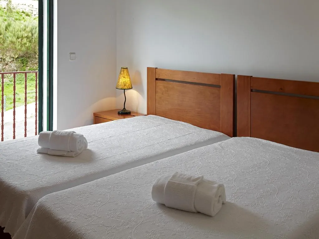 APARTMENT CAPACITY 4 Room, Abrigo Da Montanha Guest House, Porto