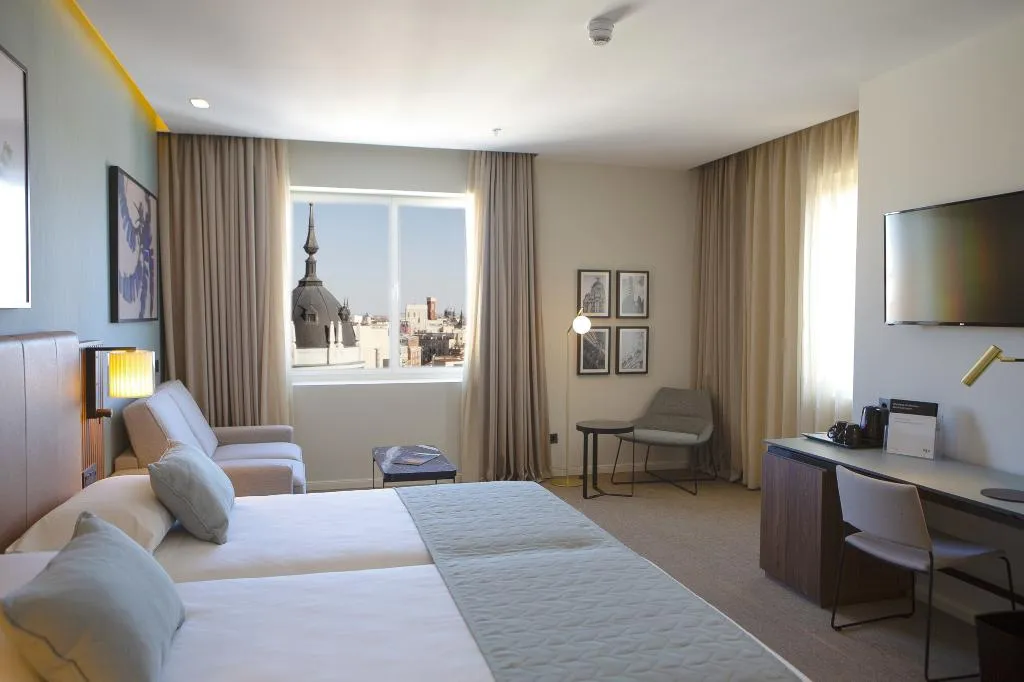TWIN DELUXE SUPERIOR Room, Hotel Riu Plaza España, Madrid