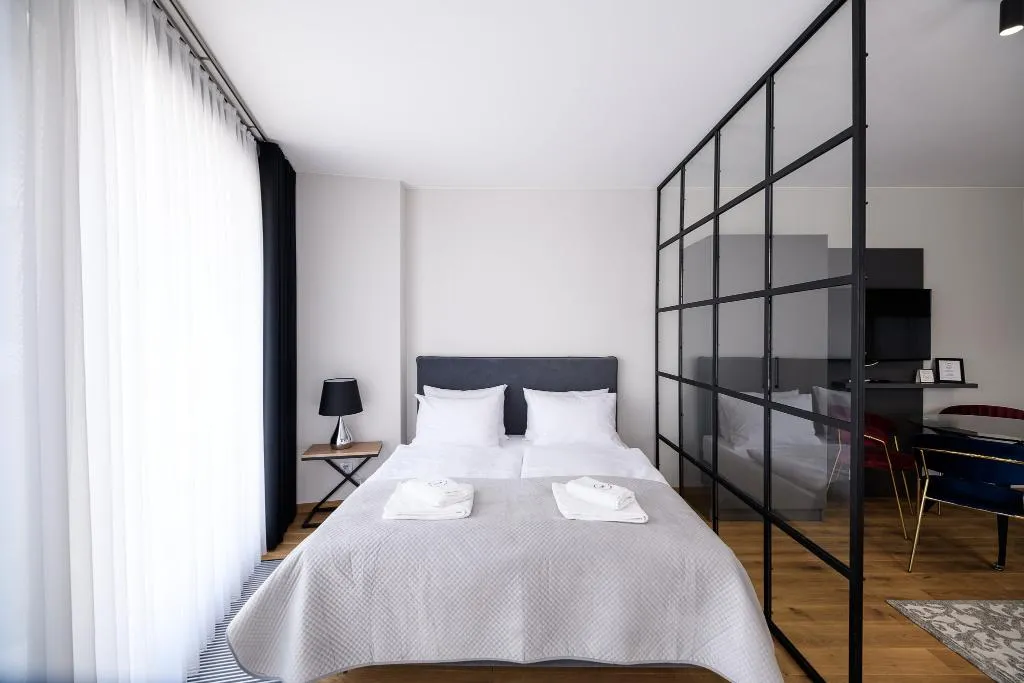 STUDIO DELUXE Room, Aparthotel Inspire Miodova Residence, Krakow