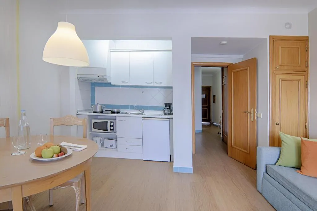 APARTMENT ONE BEDROOM Room, Luna Miramar Club, Algarve