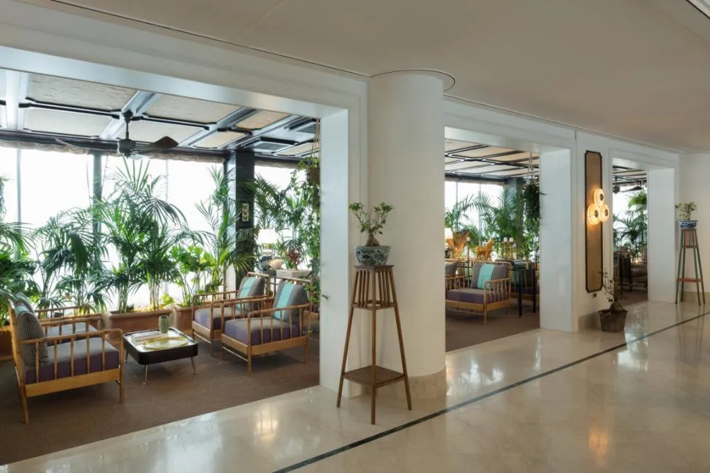 Lobby, Savoy Beach, Naples