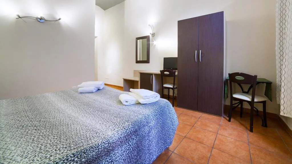 Room, Corte Passi, Florence