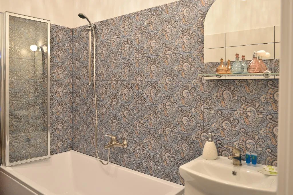 APARTMENT CAPACITY 5 TWO BEDROOMS Room, La Gioia Magic Orient Apartments, Krakow