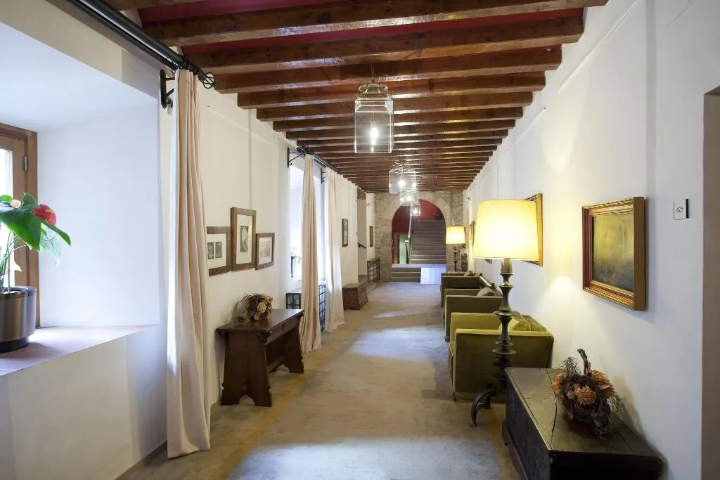 Lobby, Parador de Cardona, Barcelona