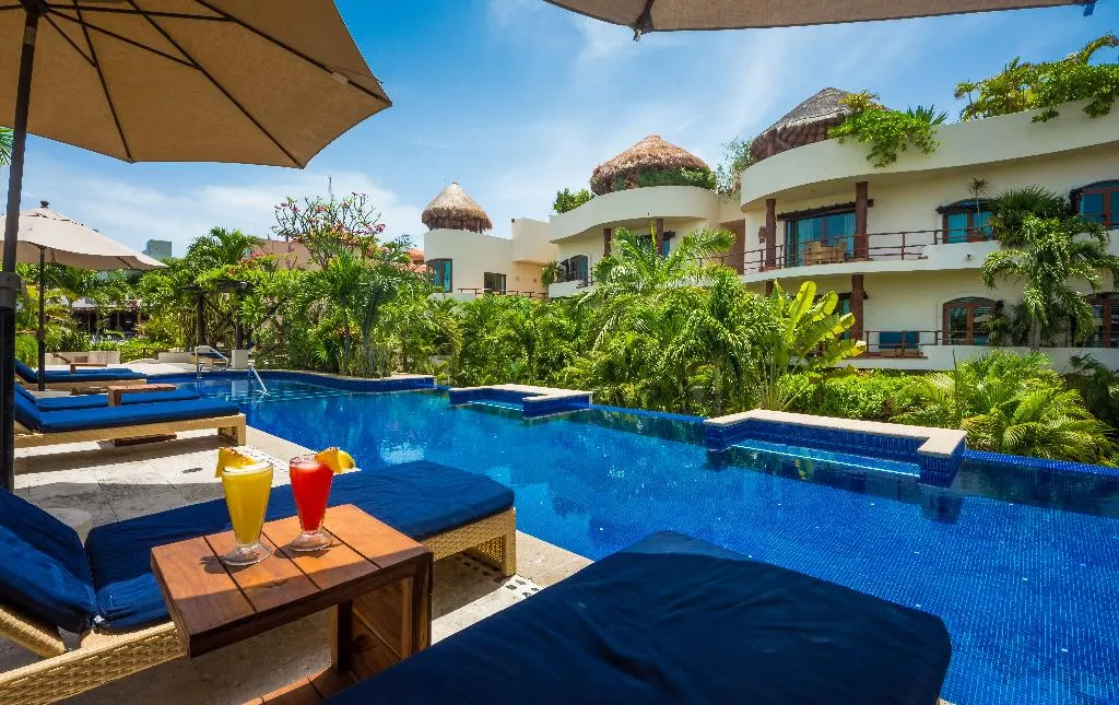 Pool, Porto Playa Condo Hotel, Playa Del Carmen