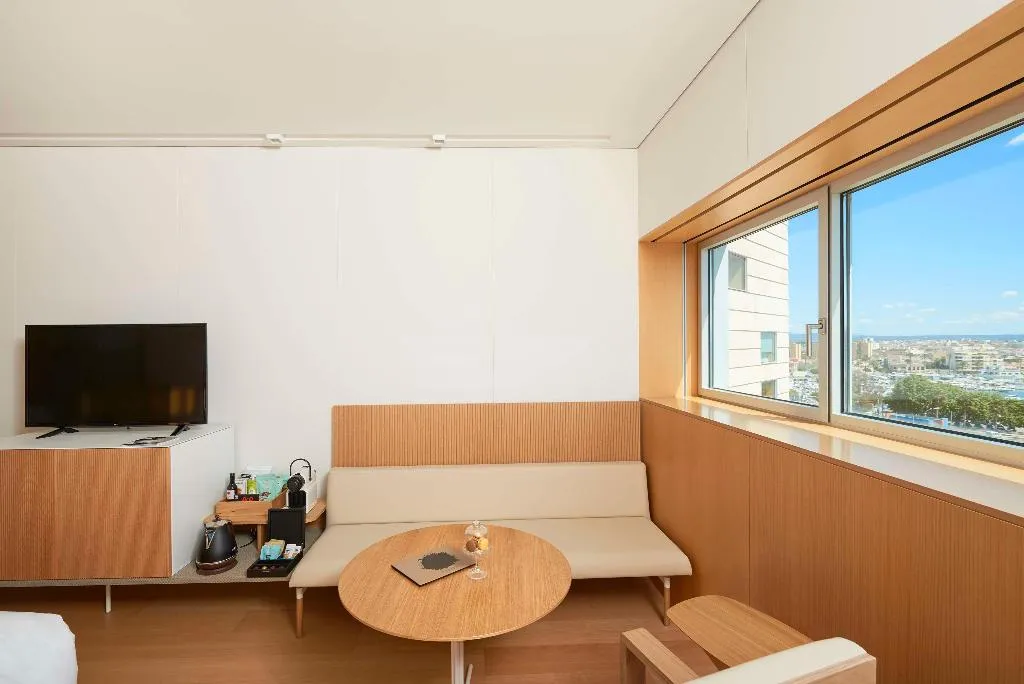 DOUBLE WITH VIEWS Room, Melia Palma Bay, Majorca