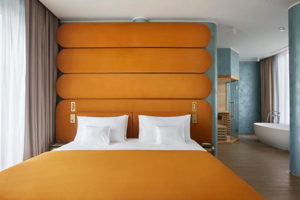 Room, Boutique Hotel Stresa, Milan