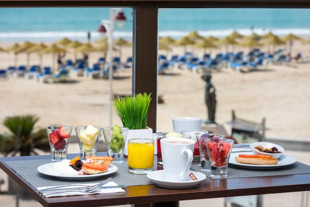 Terrace, Hotel Cádiz Paseo del Mar, Affiliated by Meliá, Costa De La Luz