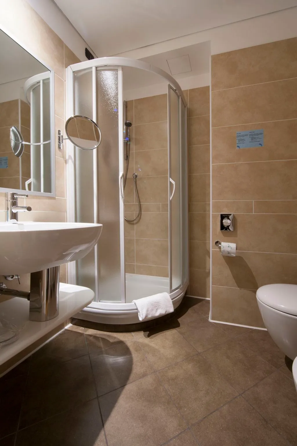 Room, Urban Hive Hotel, Milan