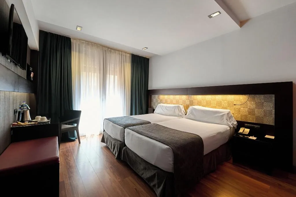 DOUBLE TWO BEDS Room, Catalonia Port, Barcelona