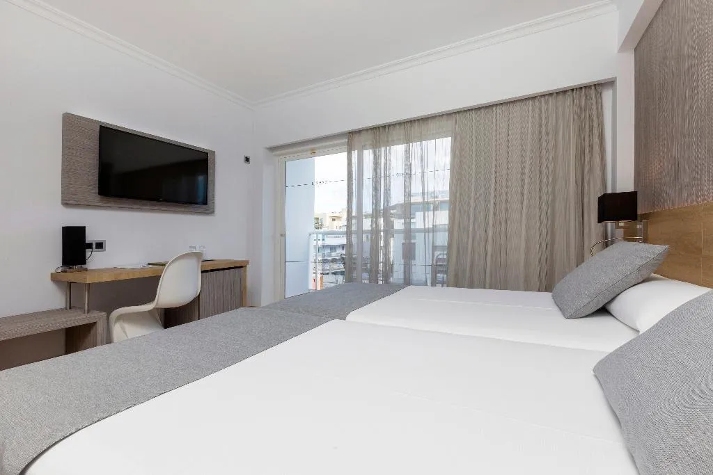 Room, Simbad, Ibiza
