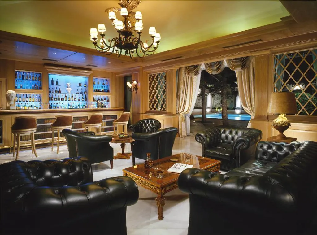 Bar, Royal Olympic, Athens