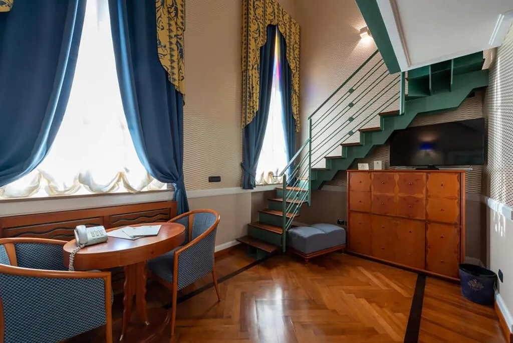 JUNIOR SUITE SEA VIEW Room, Grand Hotel Ortigia, Catania