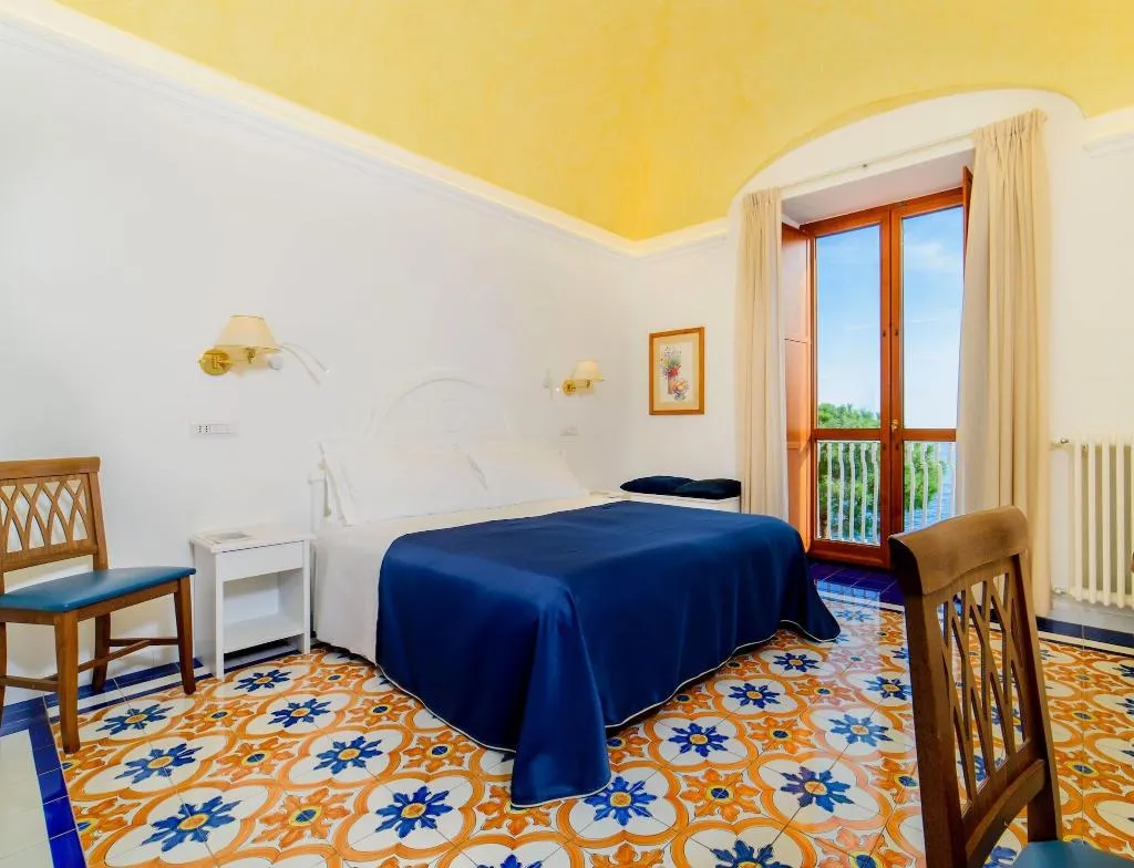 Double or Twin SUPERIOR OCEAN VIEW Room, La Bussola, Naples