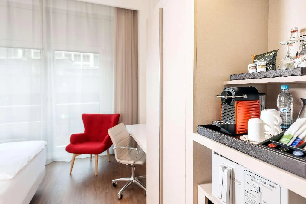 SINGLE SUPERIOR Room, NH Collection Berlin Mitte Friedrichstrasse, Berlin