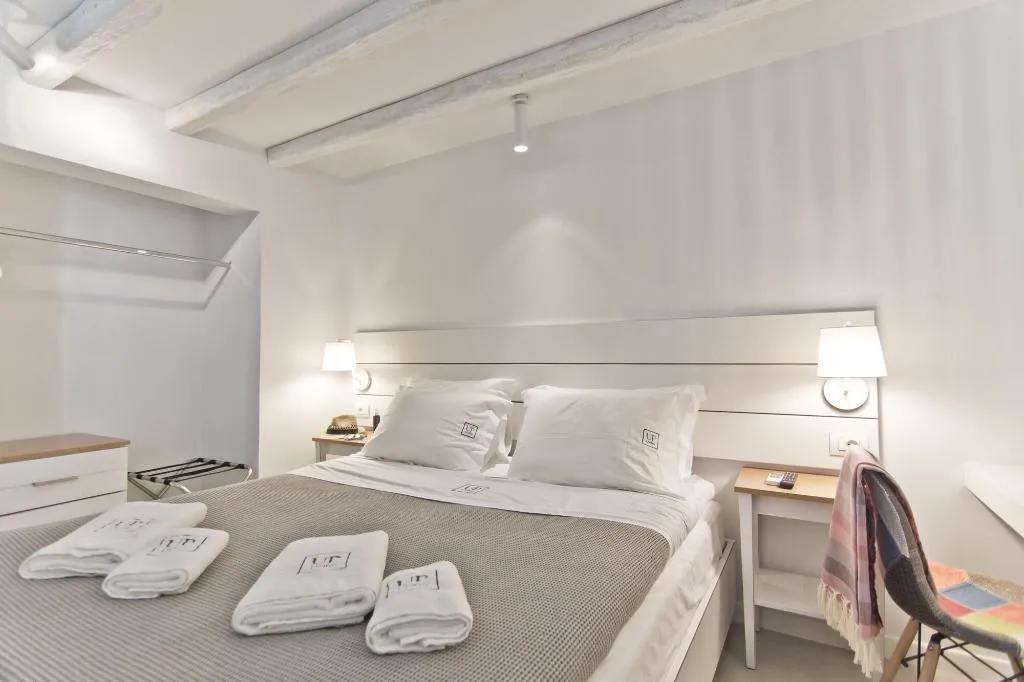 Room, Lindos Comfy Suites, Rhodes