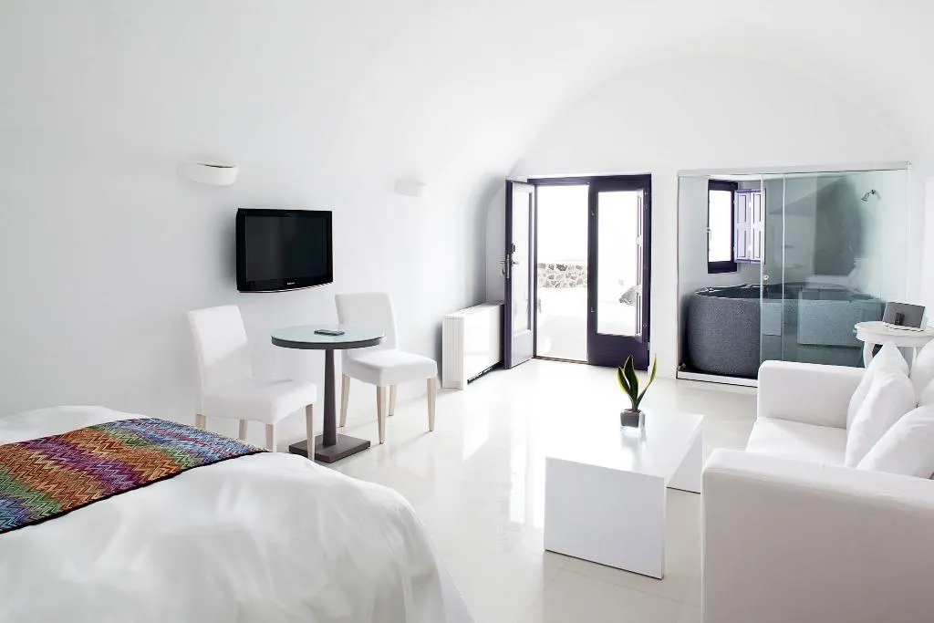 SUITE SUPERIOR OCEAN VIEW Room, Katikies Chromata Santorini - The Leading Hotels, Santorini