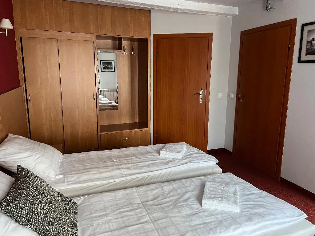 TRIPLE STANDARD Room, Garbarska 22 Aparthotel, Krakow
