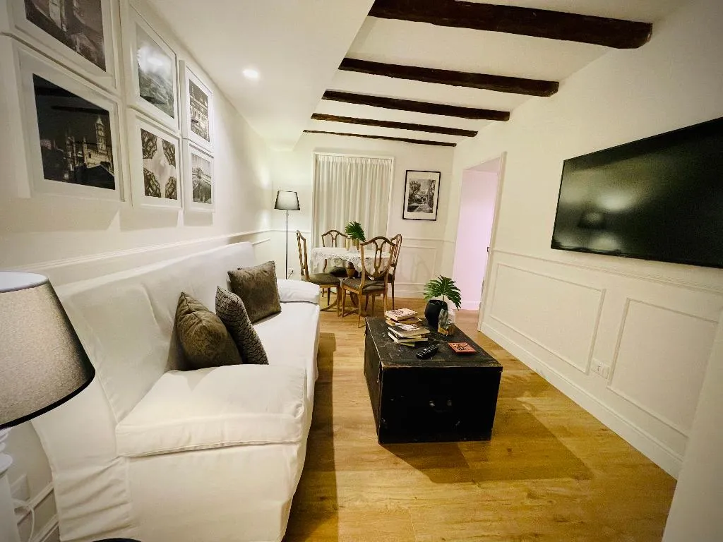 SUITE CAPACITY 3 Room, Palazzo del Poeta - Dimora Contemporanea, Palermo
