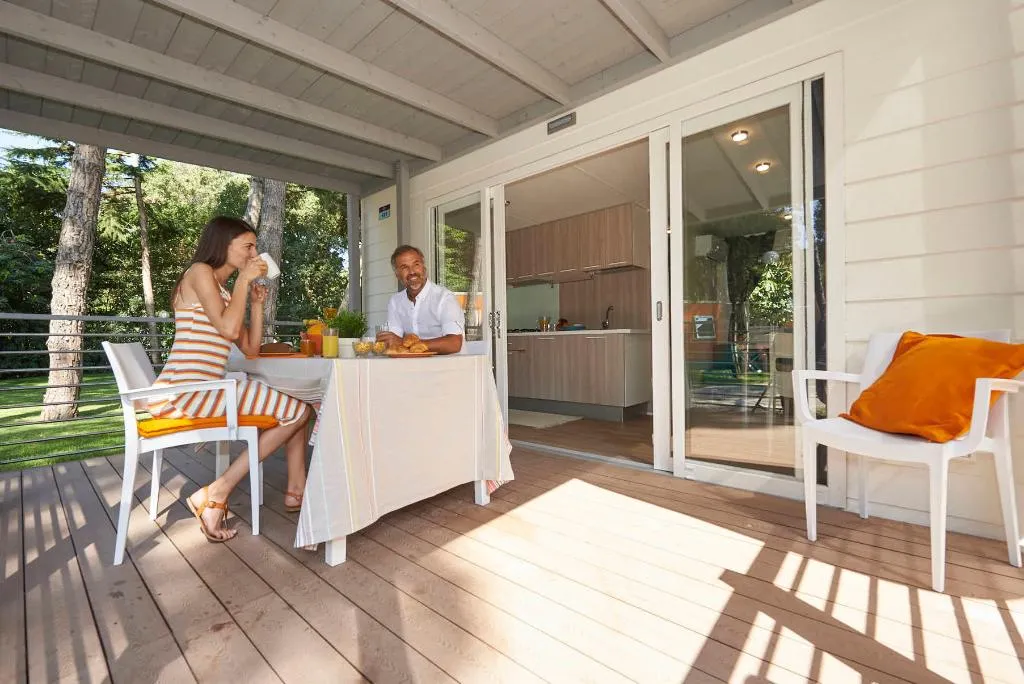 MOBILE HOME CAPACITY 5 Room, Baia Domizia Camping Village, Naples