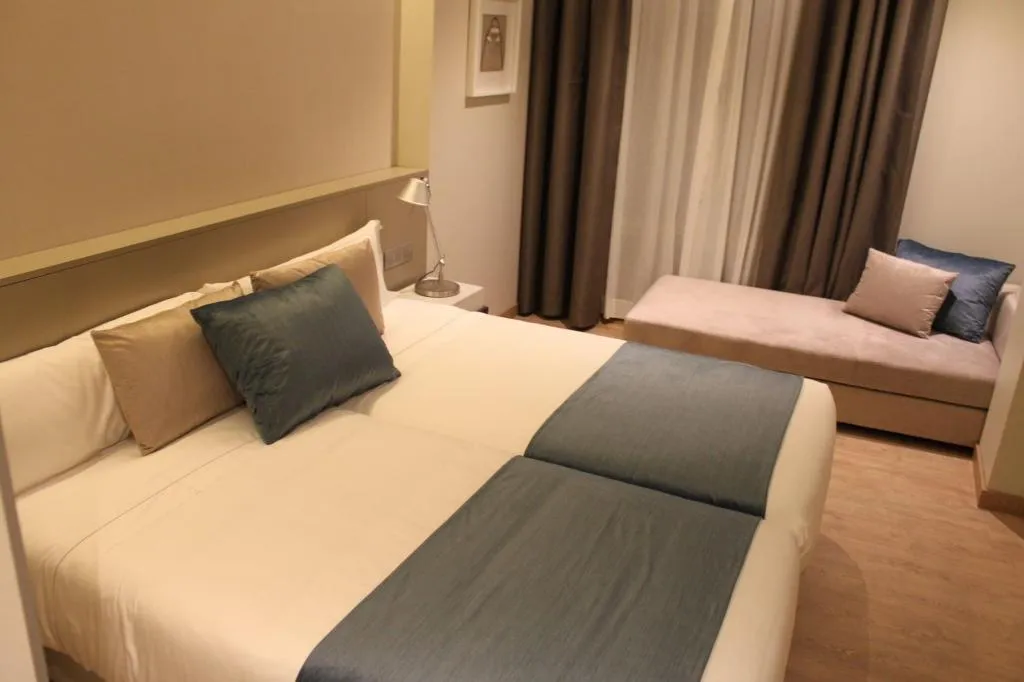 Room, Hotel Well And Come, Barcelona