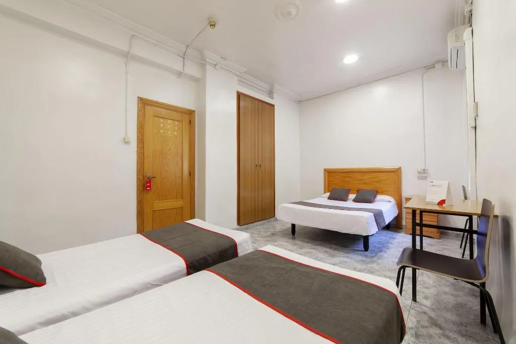 Room, OYO Pensión el Rincón, Valencia