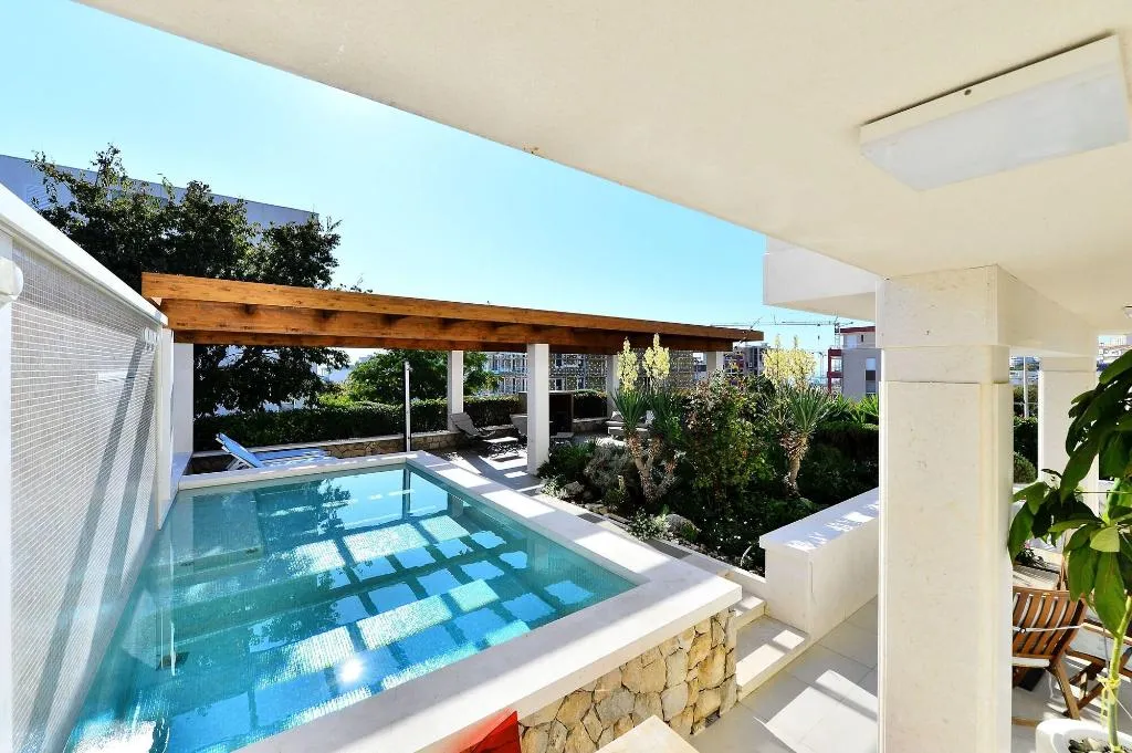 Sports and Entertainment, Palace Lidija, Split