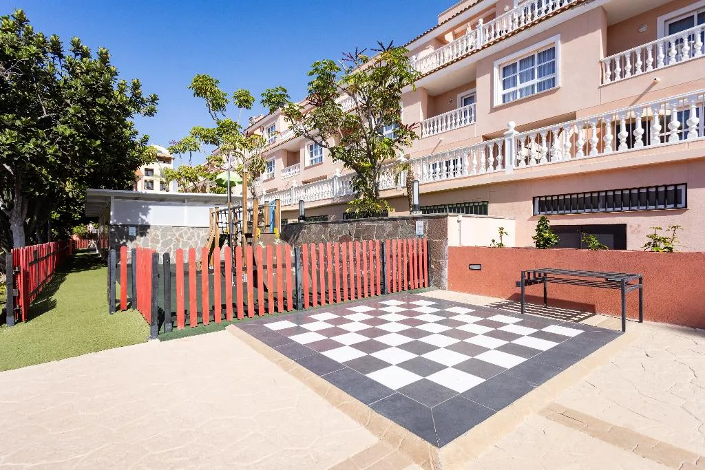 Sports and Entertainment, El Duque, Tenerife