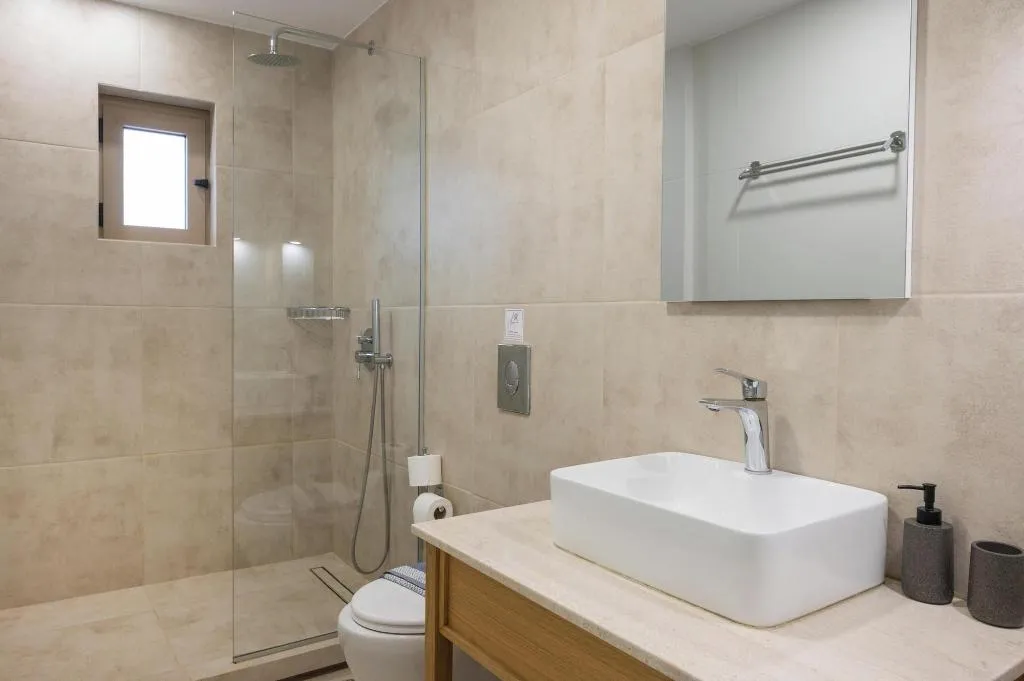 Room, Petritos Rooms And Studios, Crete