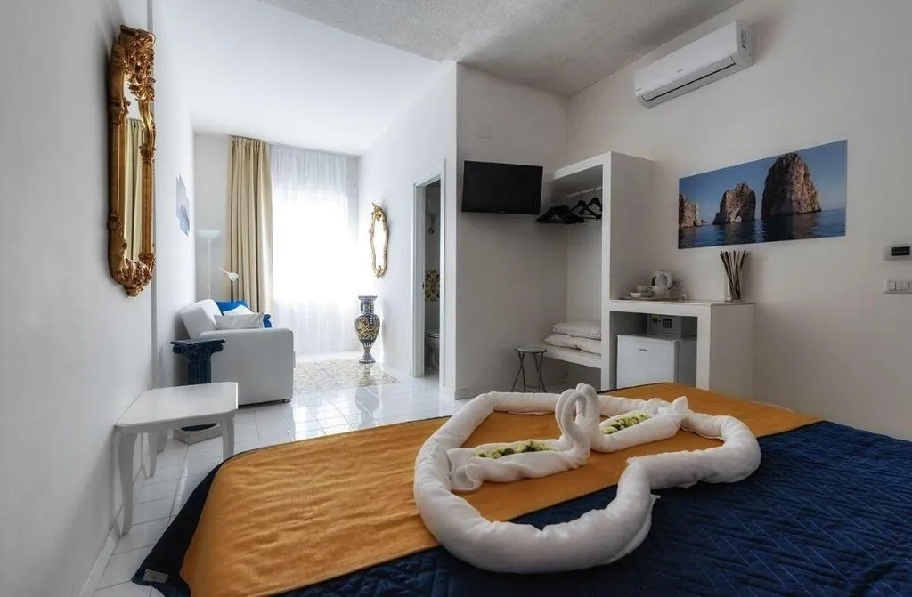 Room, Sunset Rooms, Naples