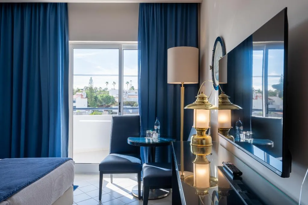 TWIN CLASSIC Room, Vila Gale Nautico, Algarve
