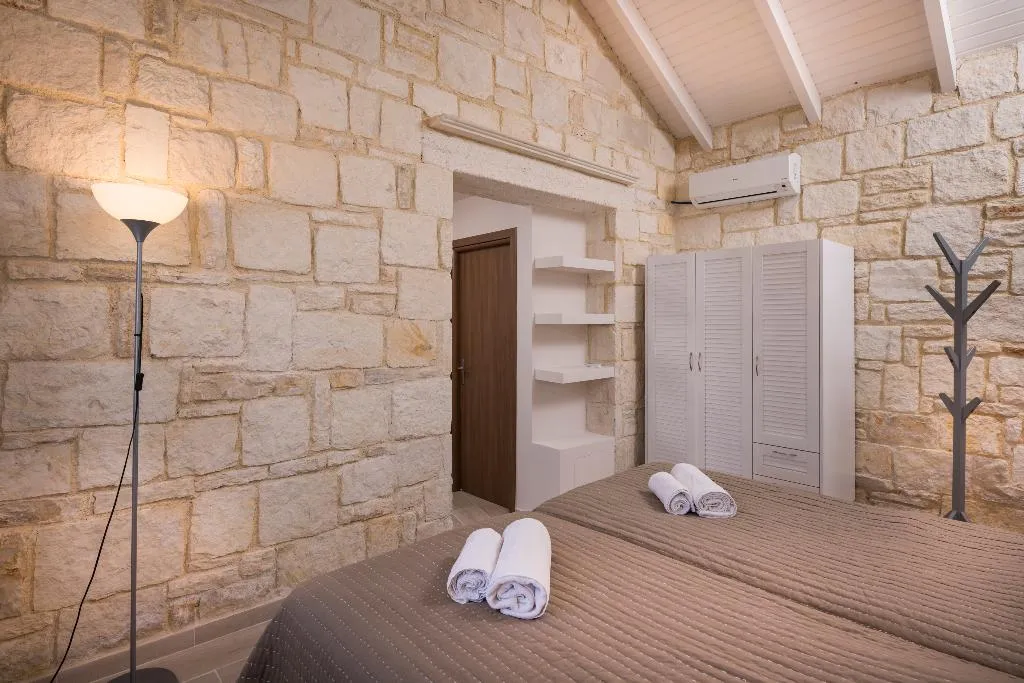 VILLA WITH PRIVATE POOL Room, Spilia Village Hotel & Villas, Crete