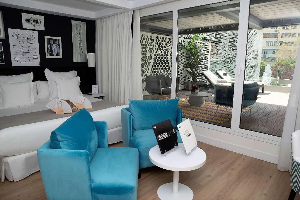 Room, Barcelo Imagine, Madrid