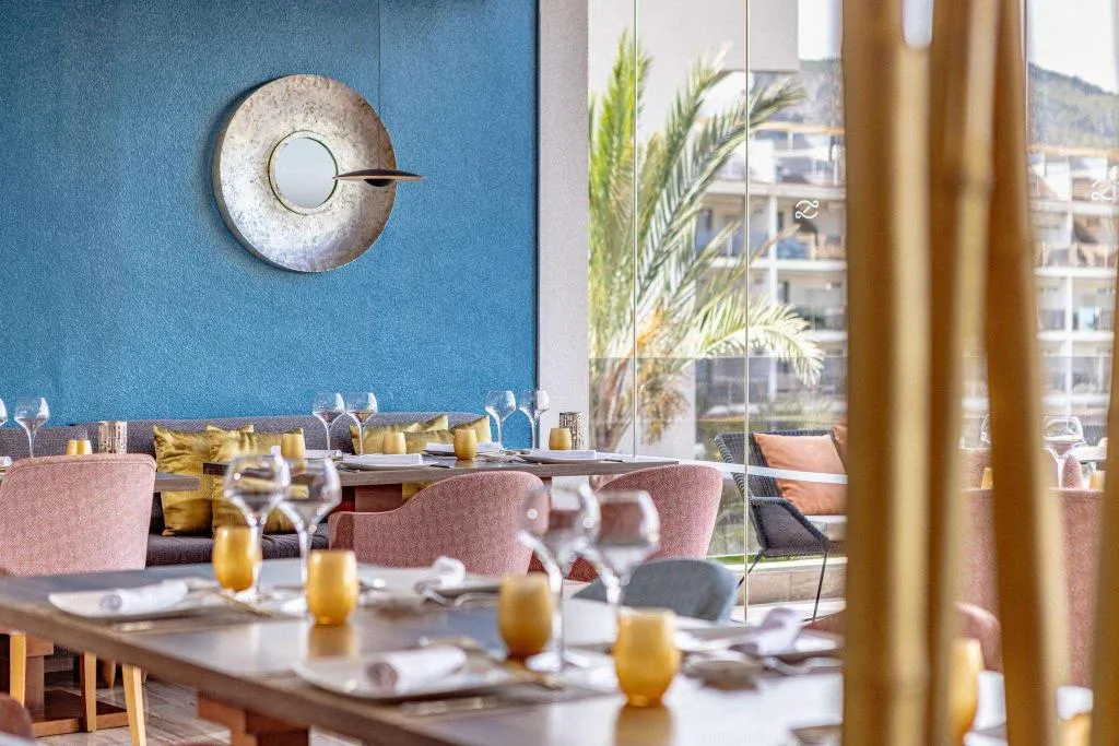 Restaurant, Zafiro Palace Palmanova, Majorca