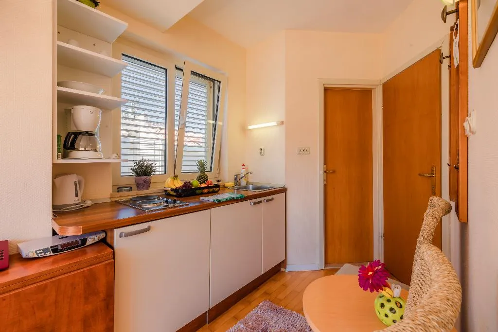 STUDIO WITH BALCONY Room, Aparthotel Park Osejava, Split