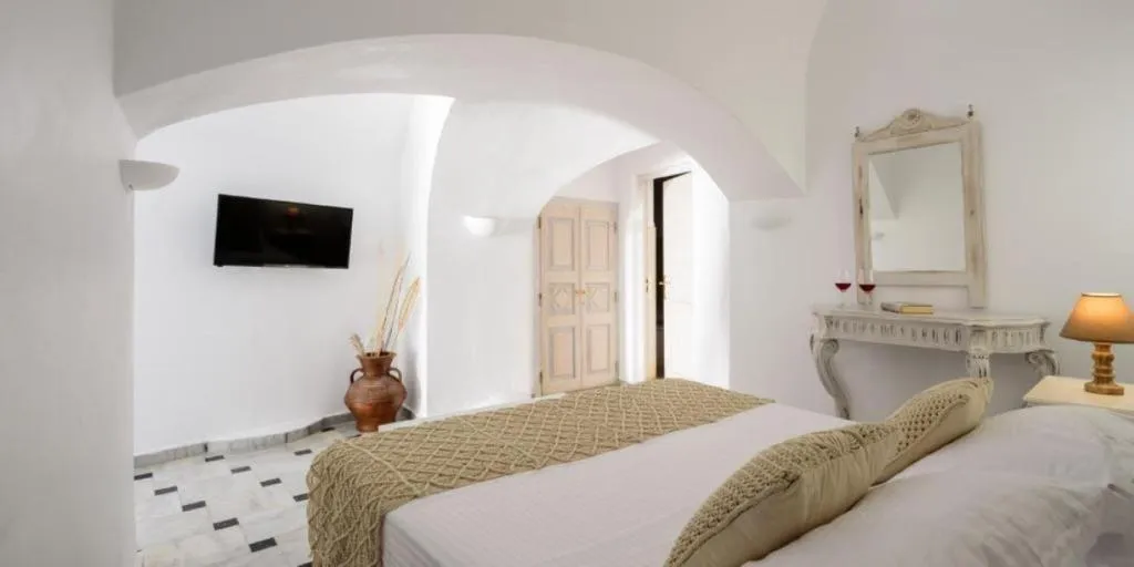 SUITE ONE BEDROOM ONE BATHROOM Room, Hotel Kallisto, Santorini