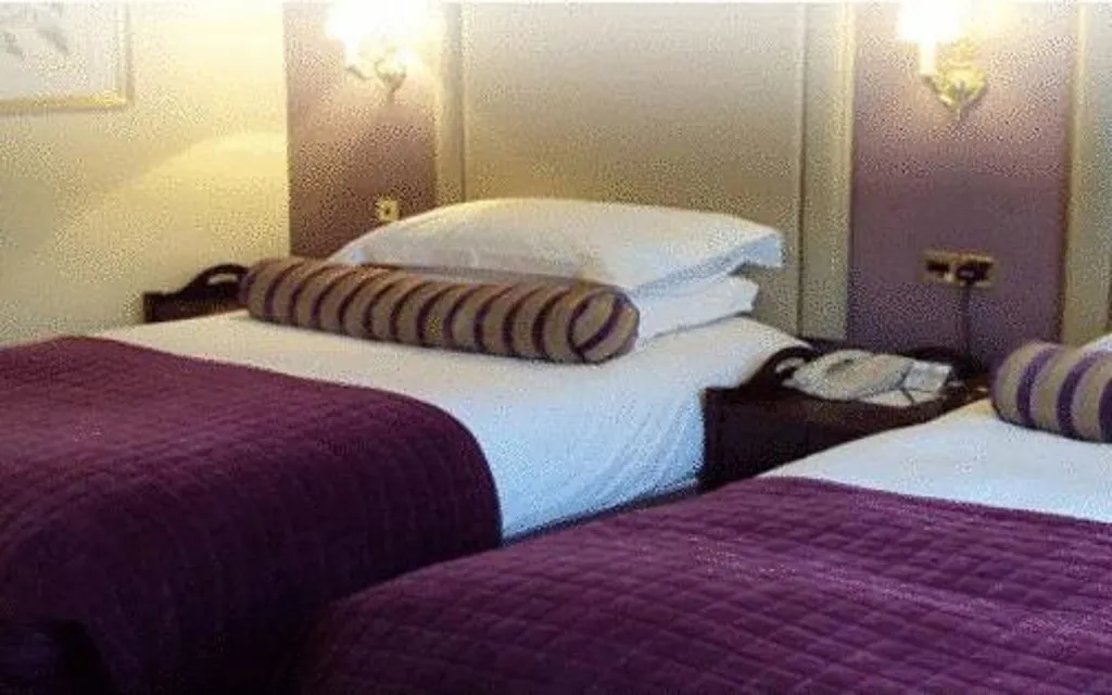 Double or Twin STANDARD Room, Fitzpatrick Castle, Dublin
