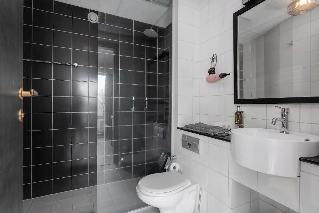 DOUBLE STANDARD Room, City Center Hotel, Reykjavik