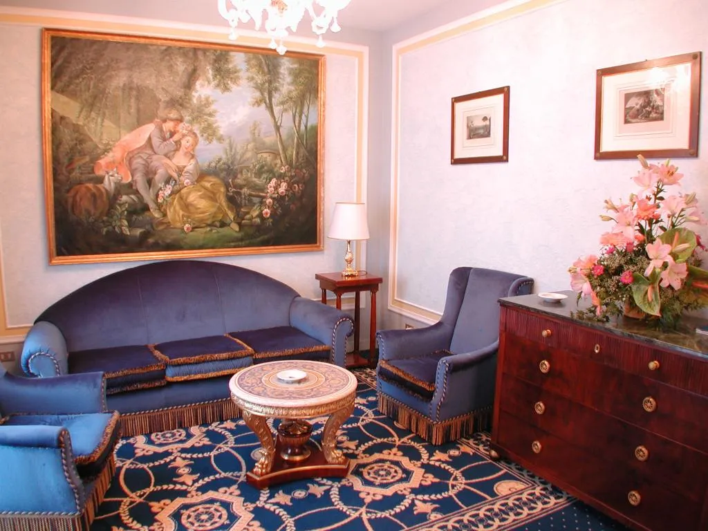 JUNIOR SUITE LAKE VIEW Room, Des Iles Borromees, Milan