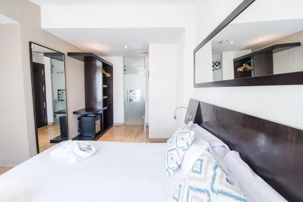DOUBLE SUPERIOR Room, Petit Palace Plaza de la Reina, Valencia
