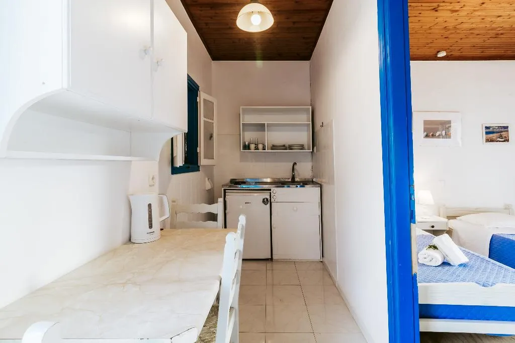 APARTMENT TWO BEDROOMS Room, Sunflower Apartments, Corfu