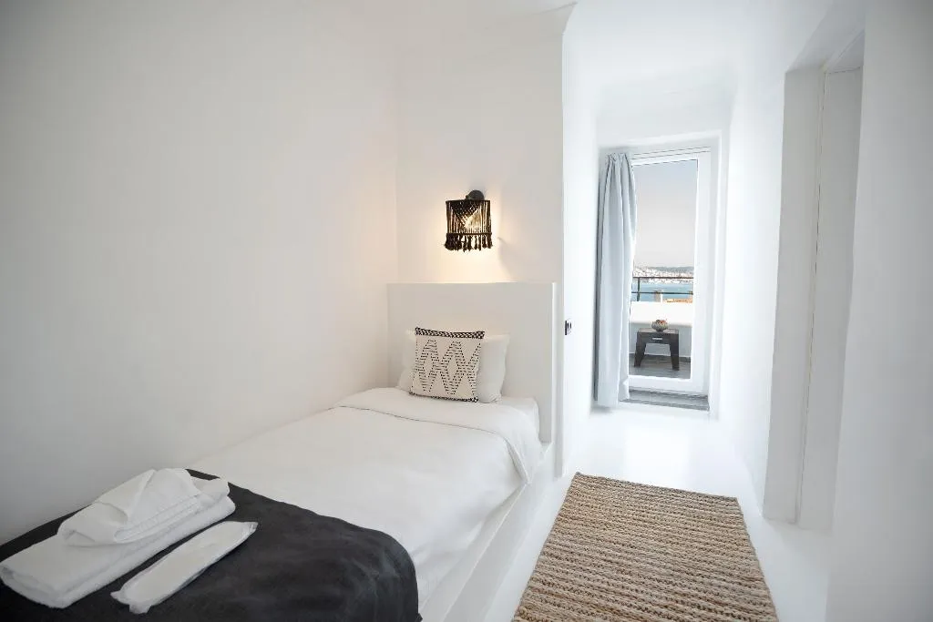 TRIPLE DELUXE SEA VIEW Room, Camlik 87 Hotel Ayvalik, Izmir