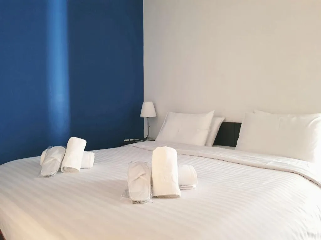 FAMILY ROOM TWO BEDROOMS Room, Mc Queen, Athens