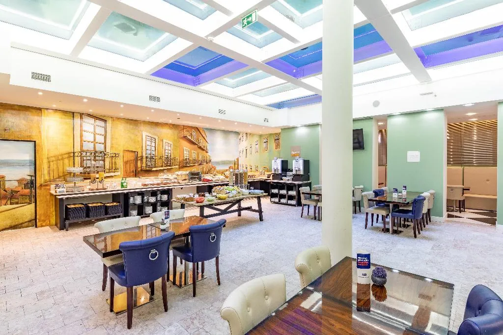 Restaurant, Holiday Inn Express Av.Liberdade, Lisbon