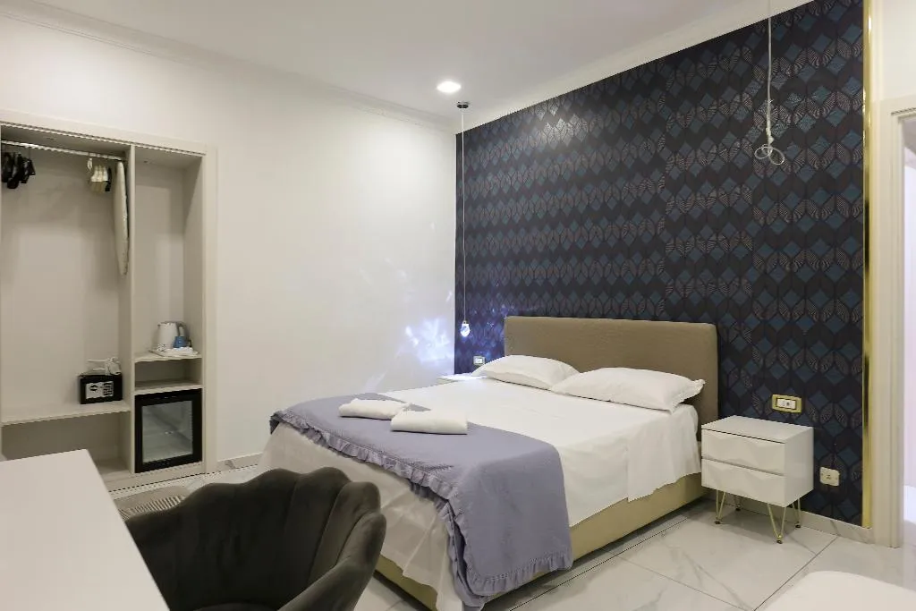 TRIPLE COMFORT Room, La Pace, Naples
